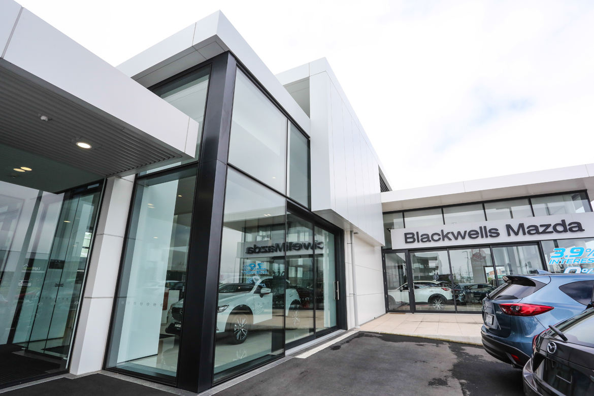 Blackwells HoldenMazada Slider 5.jpg